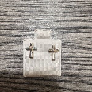 925 sterling silver pSilver Cross Stud Earrings with Center Stones